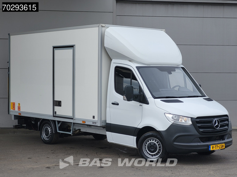 Mercedes-Benz Sprinter 314 CDI Laadklep Automaat Zijdeur Bakwagen Airco Cruise Camera MBUX CarPlay APK 05-2026 Euro6 Meubelbak Koffer 20m3 Airco Cruise - Dostavno vozilo z zabojnikom: slika 5 Mercedes-Benz Sprinter 314 CDI Laadklep Automaat Zijdeur Bakwagen Airco Cruise Camera MBUX CarPlay APK 05-2026 Euro6 Meubelbak Koffer 20m3 Airco Cruise - Dostavno vozilo z zabojnikom: slika 5