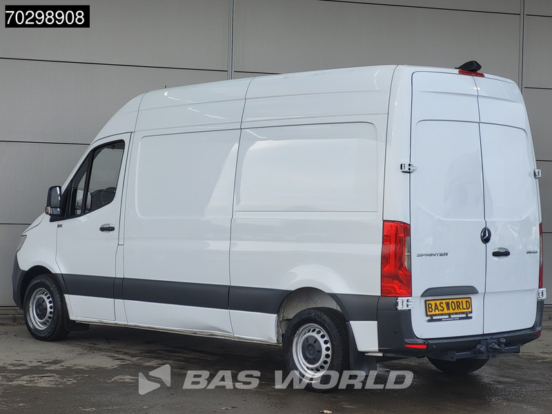 Mercedes-Benz Sprinter 315 CDI Automaat L2H2 150PK Trekhaak ACC Airco Camera Parkeersensoren v+a MBUX CarPlay Euro6 L2 Airco Trekhaak - Furgon: slika 2 Mercedes-Benz Sprinter 315 CDI Automaat L2H2 150PK Trekhaak ACC Airco Camera Parkeersensoren v+a MBUX CarPlay Euro6 L2 Airco Trekhaak - Furgon: slika 2