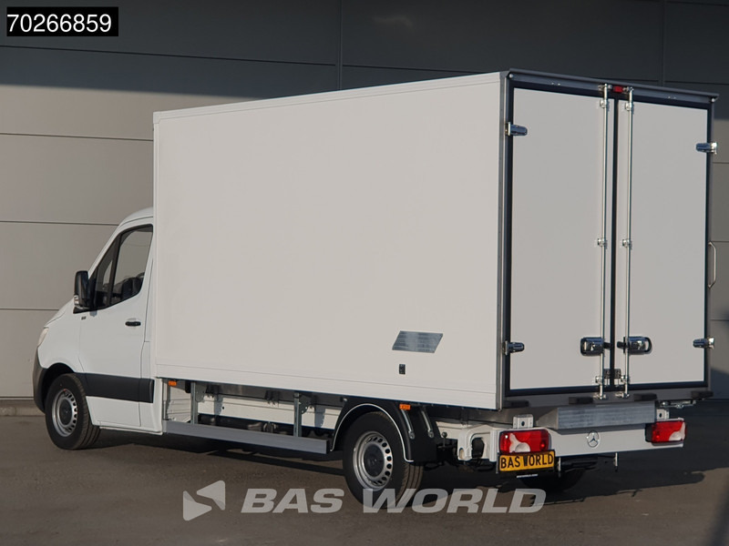 Mercedes-Benz Sprinter 315 CDI Koelwagen Achterdeuren Thermo King C-250 Airco Carplay MBUX Koel Koeler Kühl Kühler Kühlwagen Kühlkoffer 17m3 Airco - Hladilno vozilo: slika 2 Mercedes-Benz Sprinter 315 CDI Koelwagen Achterdeuren Thermo King C-250 Airco Carplay MBUX Koel Koeler Kühl Kühler Kühlwagen Kühlkoffer 17m3 Airco - Hladilno vozilo: slika 2