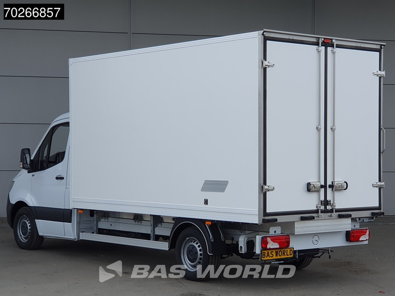 Mercedes-Benz Sprinter 315 CDI Koelwagen Achterdeuren Thermo King C-250 Airco MBUX Koel Koeler Kühl Kühler Kühlwagen Kühlkoffer 17m3 Airco Cruise contr - Hladilno vozilo: slika 2 Mercedes-Benz Sprinter 315 CDI Koelwagen Achterdeuren Thermo King C-250 Airco MBUX Koel Koeler Kühl Kühler Kühlwagen Kühlkoffer 17m3 Airco Cruise contr - Hladilno vozilo: slika 2