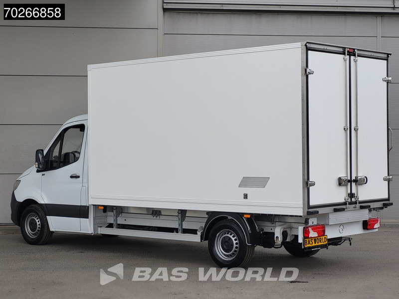 Mercedes-Benz Sprinter 315 CDI Koelwagen Achterdeuren Thermo King C-250 Airco MBUX Koel Koeler Kühl Kühler Kühlwagen Kühlkoffer 17m3 Airco - Hladilno vozilo: slika 2 Mercedes-Benz Sprinter 315 CDI Koelwagen Achterdeuren Thermo King C-250 Airco MBUX Koel Koeler Kühl Kühler Kühlwagen Kühlkoffer 17m3 Airco - Hladilno vozilo: slika 2