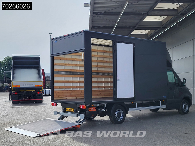 Mercedes-Benz Sprinter 317 CDI Automaat Bakwagen Laadklep Lat om Lat Navi Airco Cruise Meubelbak Koffer 22m3 Airco Cruise control - Dostavno vozilo z zabojnikom: slika 3 Mercedes-Benz Sprinter 317 CDI Automaat Bakwagen Laadklep Lat om Lat Navi Airco Cruise Meubelbak Koffer 22m3 Airco Cruise control - Dostavno vozilo z zabojnikom: slika 3
