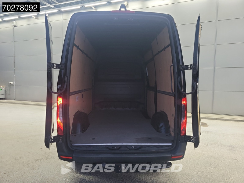 Mercedes-Benz Sprinter 317 CDI Automaat L2H2 3500KG Trekhaak 170PK Airco Camera MBUX CarPlay Euro6 L2 10m3 Airco Trekhaak - Furgon: slika 2 Mercedes-Benz Sprinter 317 CDI Automaat L2H2 3500KG Trekhaak 170PK Airco Camera MBUX CarPlay Euro6 L2 10m3 Airco Trekhaak - Furgon: slika 2