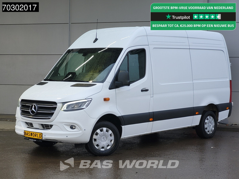 Mercedes-Benz Sprinter 317 CDI Automaat L2H2 Trekhaak 170PK LED Xenon ACC Navi Airco Cruise Camera Parkeersensoren 10inch MBUX CarPlay Euro6 L2 Airco T - Furgon: slika 1 Mercedes-Benz Sprinter 317 CDI Automaat L2H2 Trekhaak 170PK LED Xenon ACC Navi Airco Cruise Camera Parkeersensoren 10inch MBUX CarPlay Euro6 L2 Airco T - Furgon: slika 1