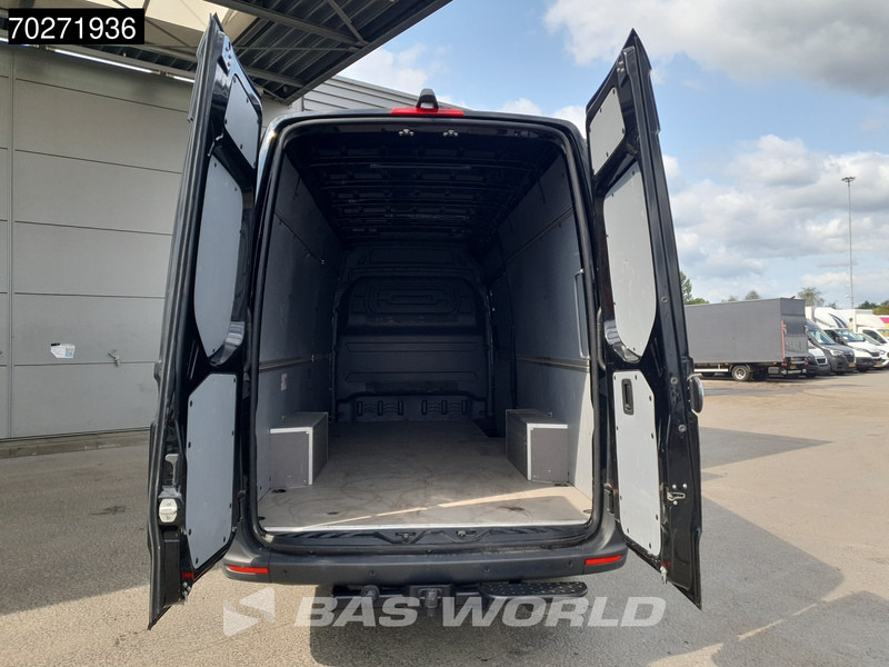 Mercedes-Benz Sprinter 317 CDI Automaat L3H2 Black Edition 3500KG Trekhaak Airco Camera Parkeersensoren MBUX CarPlay Euro6 L3 15m3 Airco Trekhaak - Furgon: slika 3 Mercedes-Benz Sprinter 317 CDI Automaat L3H2 Black Edition 3500KG Trekhaak Airco Camera Parkeersensoren MBUX CarPlay Euro6 L3 15m3 Airco Trekhaak - Furgon: slika 3