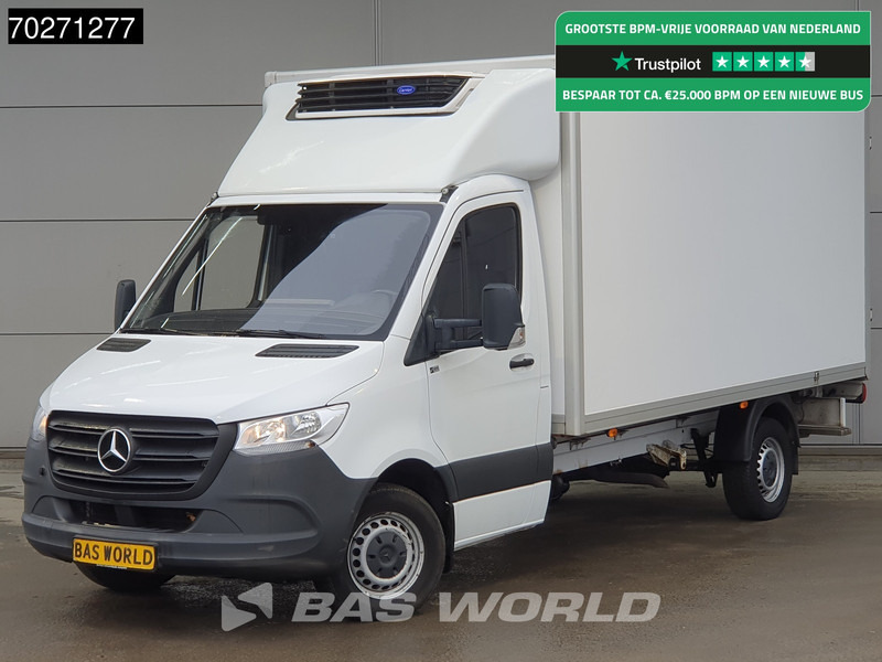 Mercedes-Benz Sprinter 317 CDI Koelwagen Automaat Carrier Xarios 350 230V stekker Cruise Airco Camera Koel Kühlkoffer Koeler Bakwagen 17m3 Airco Cruise - Hladilno vozilo: slika 1 Mercedes-Benz Sprinter 317 CDI Koelwagen Automaat Carrier Xarios 350 230V stekker Cruise Airco Camera Koel Kühlkoffer Koeler Bakwagen 17m3 Airco Cruise - Hladilno vozilo: slika 1