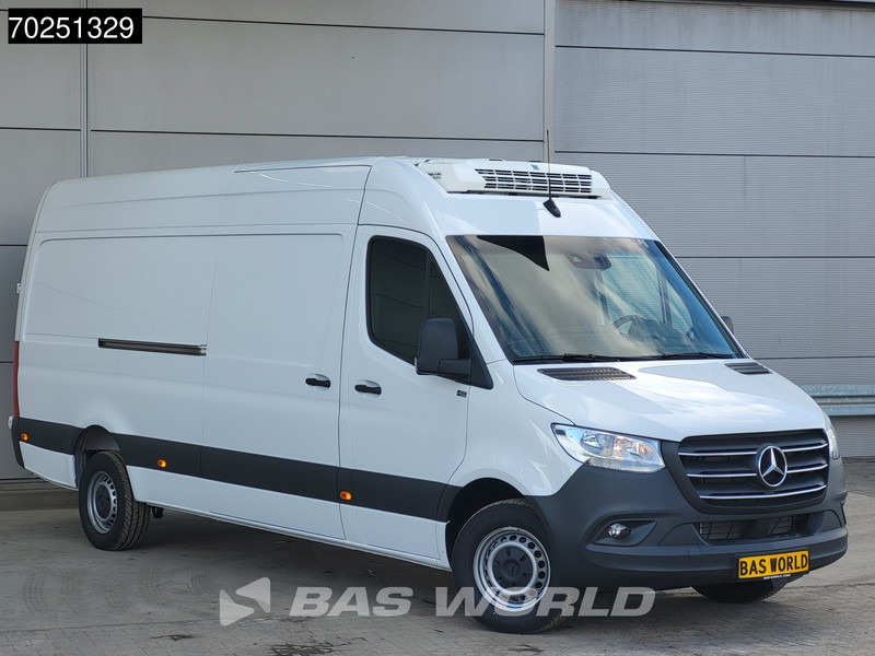 Mercedes-Benz Sprinter 317 CDI Koelwagen L3H2 Thermo King V-200 MAX 230V Stekker Trekhaak Airco Cruise Camera Koeler Koel Kühlwagen 12m3 Airco Trekhaak - Hladilno vozilo: slika 5 Mercedes-Benz Sprinter 317 CDI Koelwagen L3H2 Thermo King V-200 MAX 230V Stekker Trekhaak Airco Cruise Camera Koeler Koel Kühlwagen 12m3 Airco Trekhaak - Hladilno vozilo: slika 5