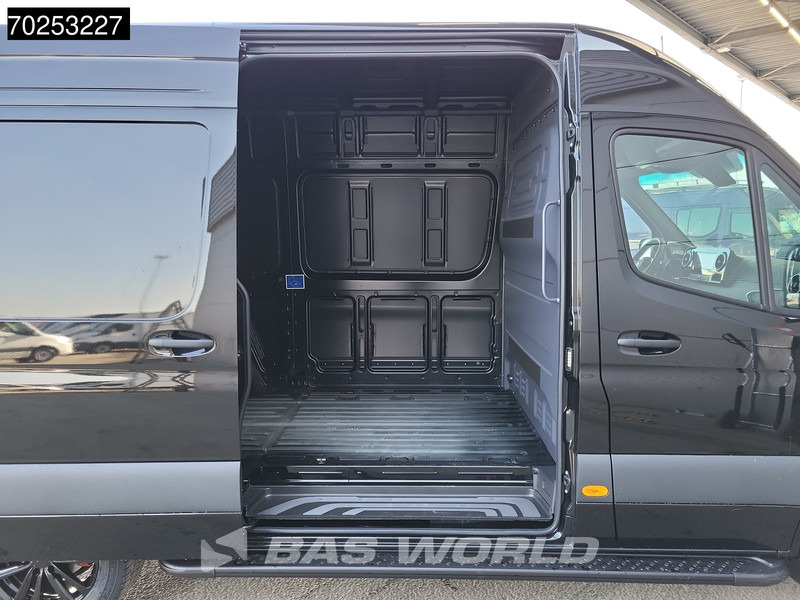Mercedes-Benz Sprinter 319 CDI Automaat Black Edition L2H2 190PK AMG 2025-Model LED Airco Cruise Camera MBUX CarPlay Euro6 L2 11m3 Airco Cruise control - Furgon: slika 5 Mercedes-Benz Sprinter 319 CDI Automaat Black Edition L2H2 190PK AMG 2025-Model LED Airco Cruise Camera MBUX CarPlay Euro6 L2 11m3 Airco Cruise control - Furgon: slika 5