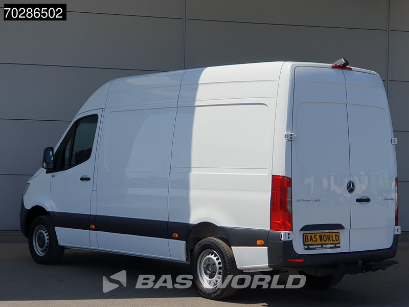 Mercedes-Benz Sprinter 319 CDI Automaat L2H2 190PK Trekhaak Airco Camera Parkeersensoren Euro6 L2 12m3 Airco Trekhaak - Furgon: slika 2 Mercedes-Benz Sprinter 319 CDI Automaat L2H2 190PK Trekhaak Airco Camera Parkeersensoren Euro6 L2 12m3 Airco Trekhaak - Furgon: slika 2