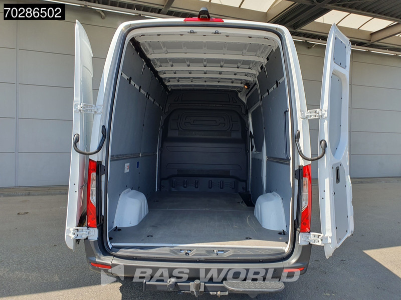 Mercedes-Benz Sprinter 319 CDI Automaat L2H2 190PK Trekhaak Airco Camera Parkeersensoren Euro6 L2 12m3 Airco Trekhaak - Furgon: slika 3 Mercedes-Benz Sprinter 319 CDI Automaat L2H2 190PK Trekhaak Airco Camera Parkeersensoren Euro6 L2 12m3 Airco Trekhaak - Furgon: slika 3