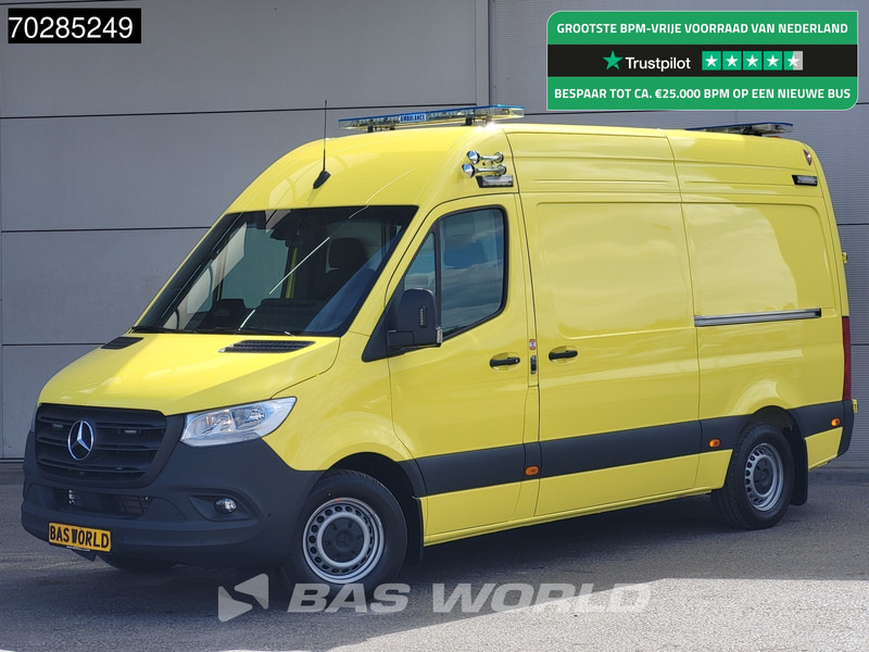 Mercedes-Benz Sprinter 319 CDI Automaat Nieuw! Complete Ambulance Ziekenwagen Rettungswagen Krankenwagen 11m3 Airco Cruise control - Reševalno vozilo: slika 1 Mercedes-Benz Sprinter 319 CDI Automaat Nieuw! Complete Ambulance Ziekenwagen Rettungswagen Krankenwagen 11m3 Airco Cruise control - Reševalno vozilo: slika 1