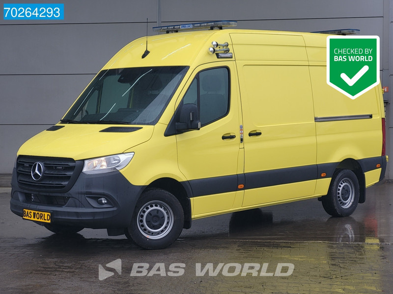 Mercedes-Benz Sprinter 319 CDI Automaat Nieuw! Complete Ambulance Ziekenwagen Rettungswagen Krankenwagen Airco - Reševalno vozilo: slika 1 Mercedes-Benz Sprinter 319 CDI Automaat Nieuw! Complete Ambulance Ziekenwagen Rettungswagen Krankenwagen Airco - Reševalno vozilo: slika 1