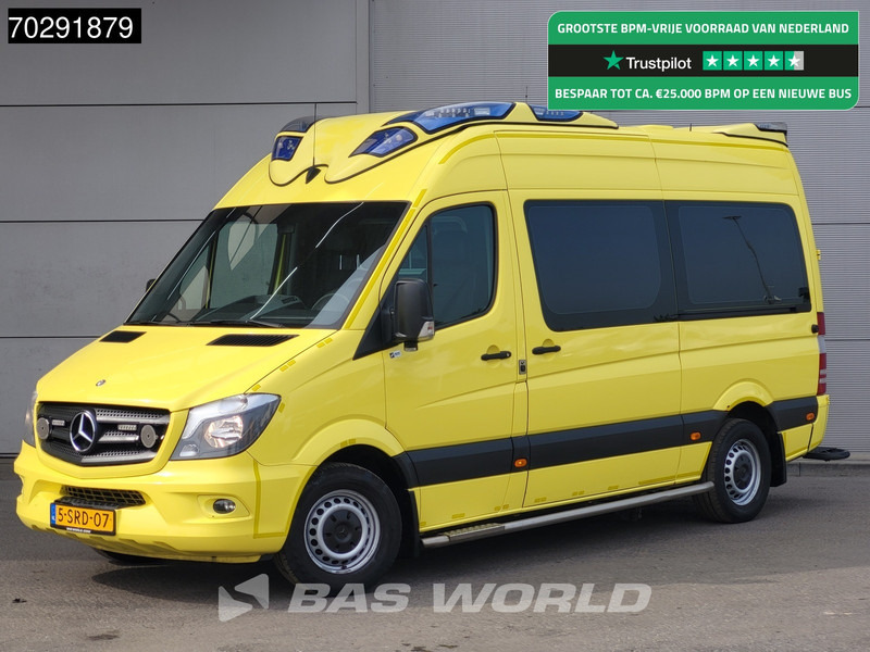 Mercedes-Benz Sprinter 319 CDI Marge! 3.0L V6 Automaat 2x Schuifdeur Airco Cruise Euro6 Krankenwagen Rettungswagen 8m3 Airco Cruise control - Reševalno vozilo: slika 1 Mercedes-Benz Sprinter 319 CDI Marge! 3.0L V6 Automaat 2x Schuifdeur Airco Cruise Euro6 Krankenwagen Rettungswagen 8m3 Airco Cruise control - Reševalno vozilo: slika 1
