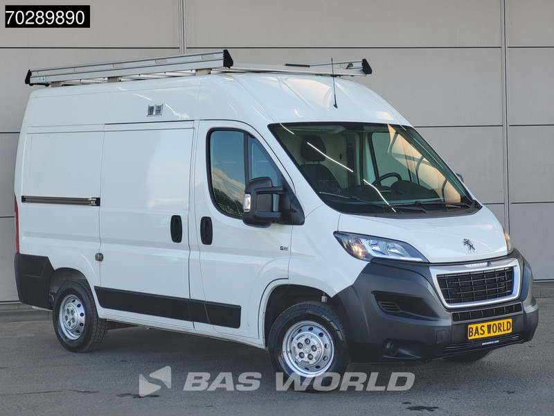 Peugeot Boxer 120pk L1H2 Imperiaal Trekhaak Airco Cruisse L2H2 L2 10m3 Airco Trekhaak Cruise control - Mali kombi: slika 5 Peugeot Boxer 120pk L1H2 Imperiaal Trekhaak Airco Cruisse L2H2 L2 10m3 Airco Trekhaak Cruise control - Mali kombi: slika 5