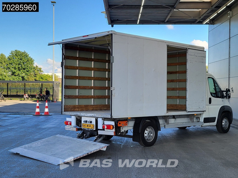 Peugeot Boxer 150PK Trekhaak D'Hollandia Laadklep Zijdeur Bakwagen Navi Airco Cruise Lat om Lat Euro5 Meubelbak Koffer 18m3 Airco Trekhaak Cruise co - Dostavno vozilo z zabojnikom: slika 3 Peugeot Boxer 150PK Trekhaak D'Hollandia Laadklep Zijdeur Bakwagen Navi Airco Cruise Lat om Lat Euro5 Meubelbak Koffer 18m3 Airco Trekhaak Cruise co - Dostavno vozilo z zabojnikom: slika 3