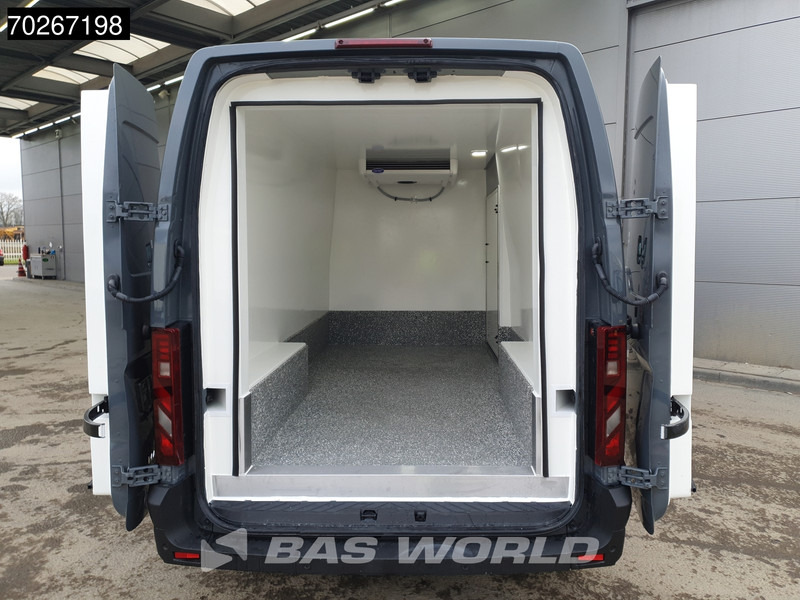 Renault Master 130pk Koelwagen Vriezer -18 Carrier Xarios 200 230V stekker LED Camera Parkeersensoren Airco Cruise Vries Koeler Kühlwagen Kühler Frig - Hladilno vozilo: slika 5 Renault Master 130pk Koelwagen Vriezer -18 Carrier Xarios 200 230V stekker LED Camera Parkeersensoren Airco Cruise Vries Koeler Kühlwagen Kühler Frig - Hladilno vozilo: slika 5