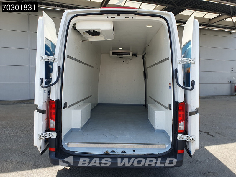Volkswagen Crafter 140pk Bi Temp Koelwagen Vriezer Themo King V-300 MAX Airco Euro6 Koel Koeler Vries Kühler Kühl Kühlwagen Frigo 12m3 Airco Cruise - Hladilno vozilo: slika 3 Volkswagen Crafter 140pk Bi Temp Koelwagen Vriezer Themo King V-300 MAX Airco Euro6 Koel Koeler Vries Kühler Kühl Kühlwagen Frigo 12m3 Airco Cruise - Hladilno vozilo: slika 3