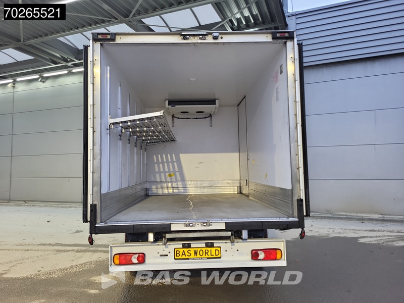 Volkswagen Crafter 177pk Lamberet Koelwagen FRC Koelwagen Carrier Xarios 350 230V stekker Bakwagen Koel Kühlwagen Airco Cruise control - Hladilno vozilo: slika 3 Volkswagen Crafter 177pk Lamberet Koelwagen FRC Koelwagen Carrier Xarios 350 230V stekker Bakwagen Koel Kühlwagen Airco Cruise control - Hladilno vozilo: slika 3