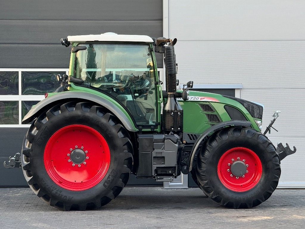 Fendt 720 Vario SCR Profi - Traktor: slika 4 Fendt 720 Vario SCR Profi - Traktor: slika 4