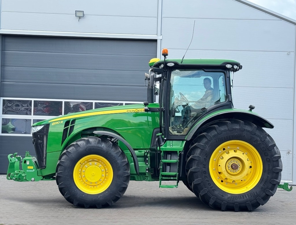 John Deere 8310 R - Traktor: slika 4 John Deere 8310 R - Traktor: slika 4