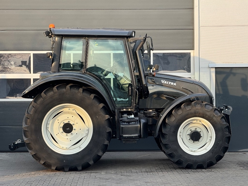 Valtra N 122 V - Traktor: slika 4 Valtra N 122 V - Traktor: slika 4