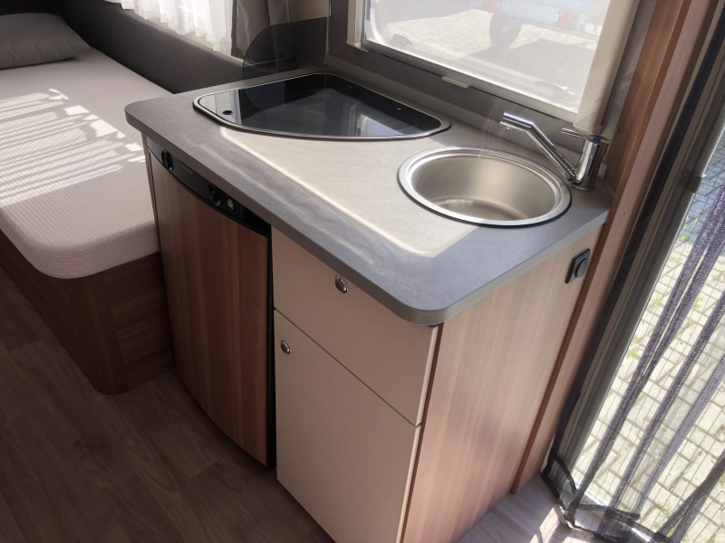 WEINSBERG CARAONE 480 EU - Počitniška prikolica: slika 4 WEINSBERG CARAONE 480 EU - Počitniška prikolica: slika 4