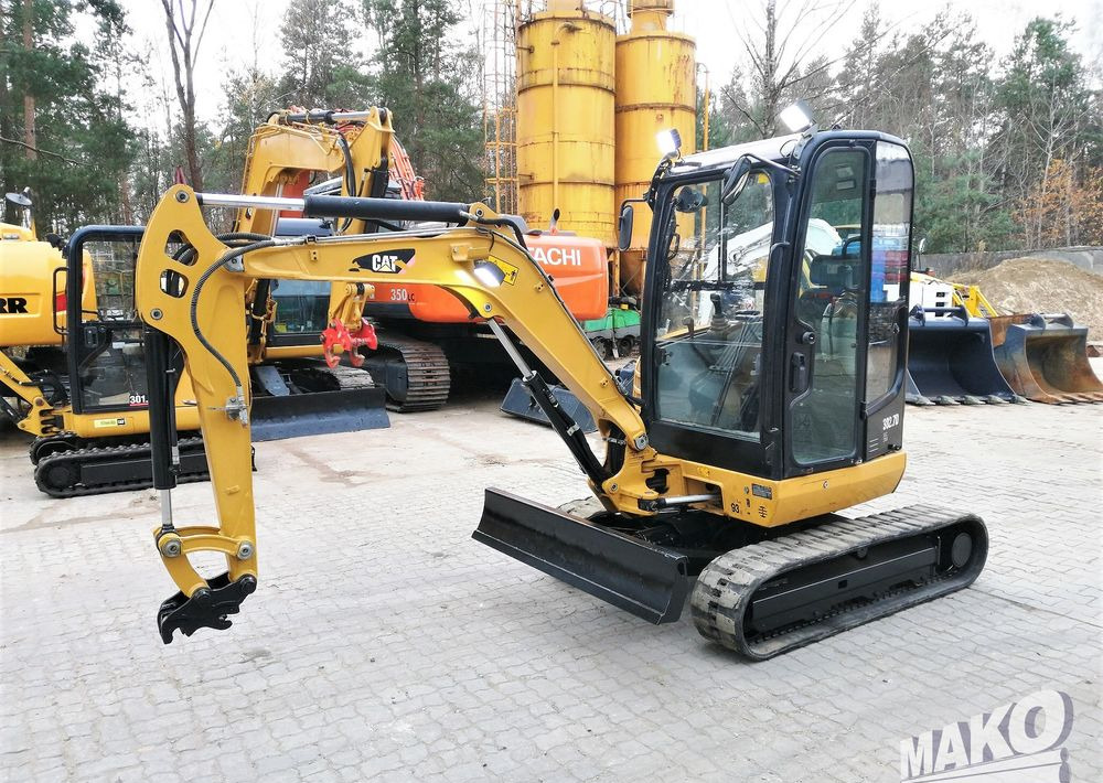 Caterpillar 302.7 D CR - Bager goseničar: slika 1 Caterpillar 302.7 D CR - Bager goseničar: slika 1