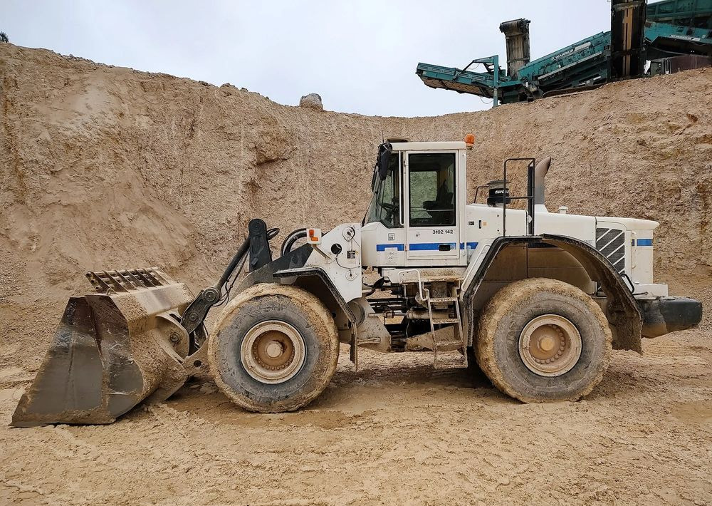 Volvo L180E - Kolesni nakladalec: slika 2 Volvo L180E - Kolesni nakladalec: slika 2