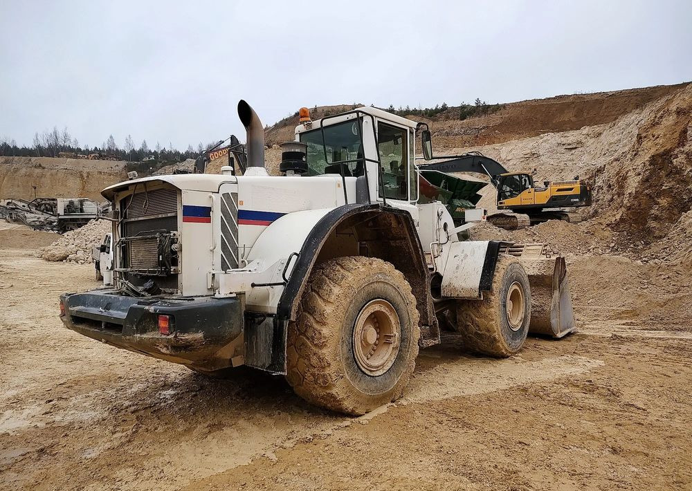 Volvo L180E - Kolesni nakladalec: slika 5 Volvo L180E - Kolesni nakladalec: slika 5