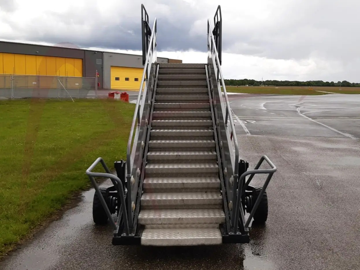 AMSS SKYWAY 66-148 - Potniške stopnice: slika 2 AMSS SKYWAY 66-148 - Potniške stopnice: slika 2