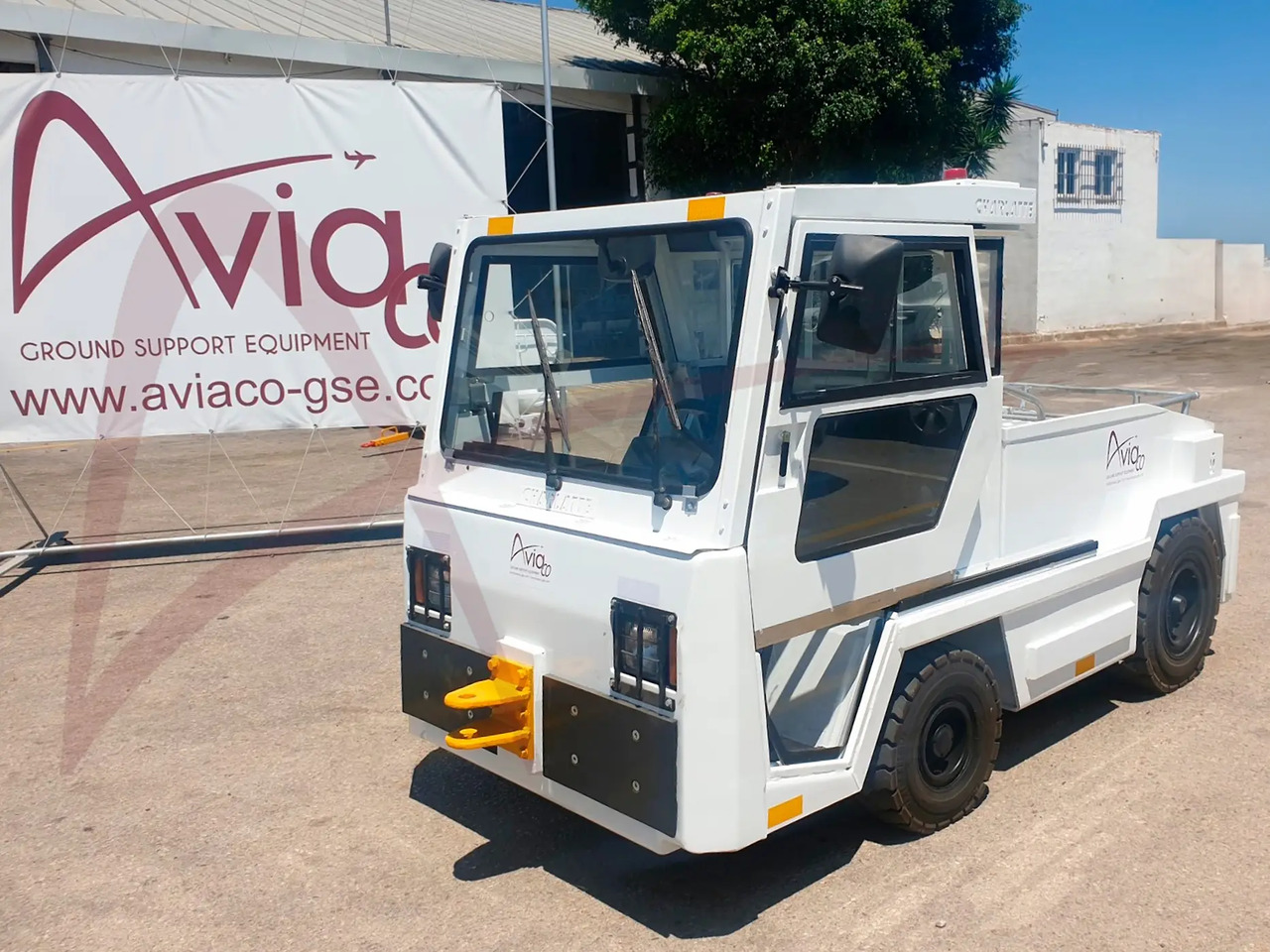 CHARLATTE T135 - Traktor za prevoz prtljage: slika 1 CHARLATTE T135 - Traktor za prevoz prtljage: slika 1