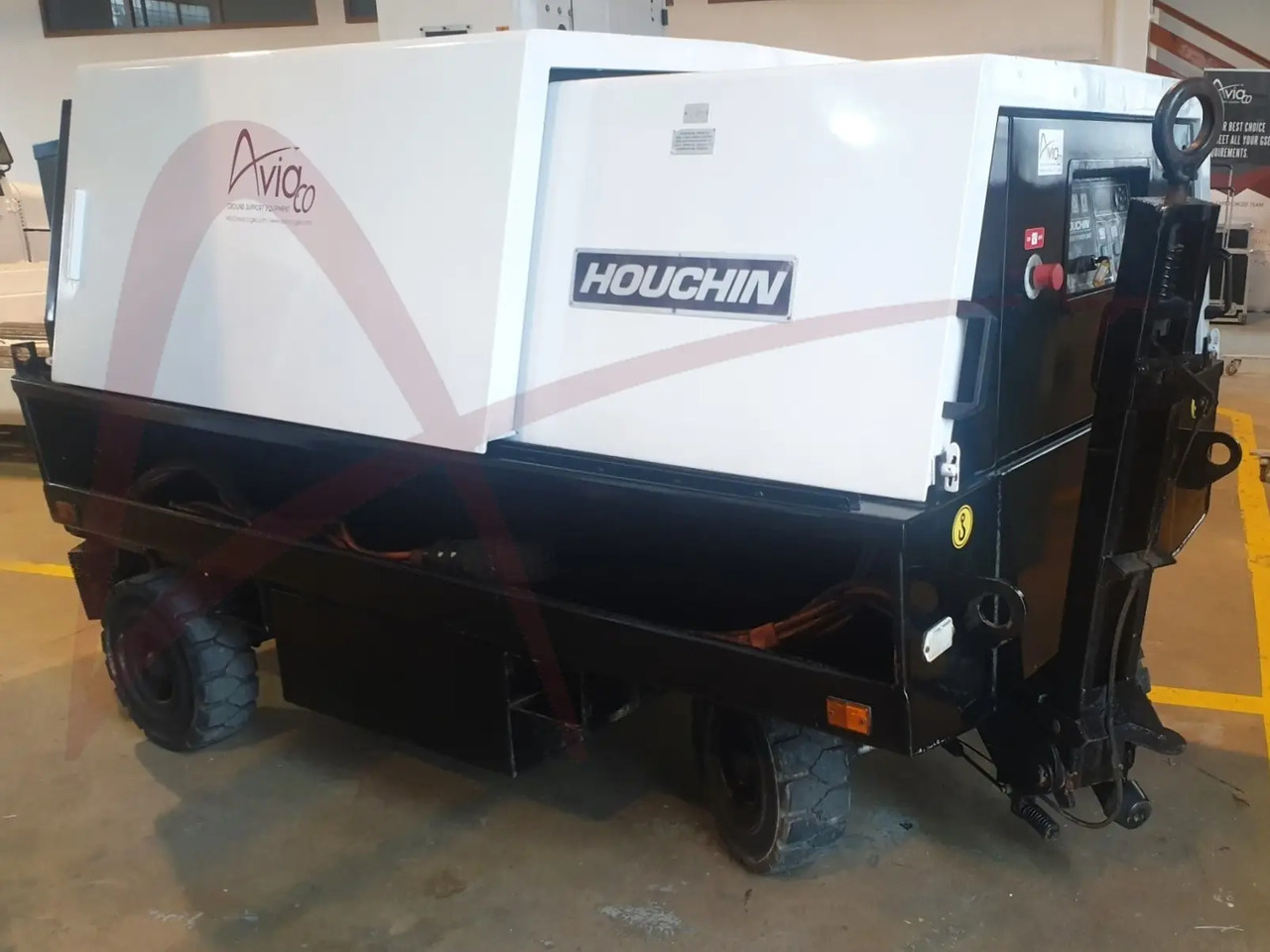 HOUCHIN 490-90 - Zemeljski agregat GPU: slika 3 HOUCHIN 490-90 - Zemeljski agregat GPU: slika 3