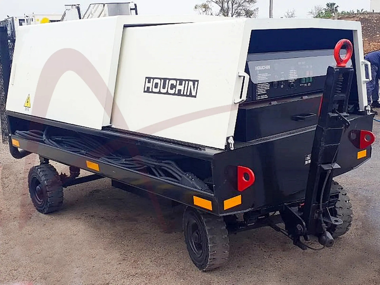 HOUCHIN 690 - Zemeljski agregat GPU: slika 1 HOUCHIN 690 - Zemeljski agregat GPU: slika 1