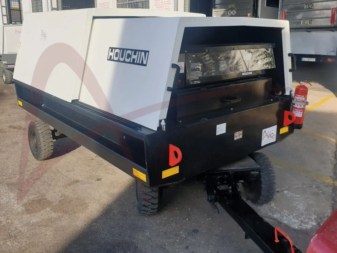HOUCHIN D690 SV - Zemeljski agregat GPU: slika 3 HOUCHIN D690 SV - Zemeljski agregat GPU: slika 3
