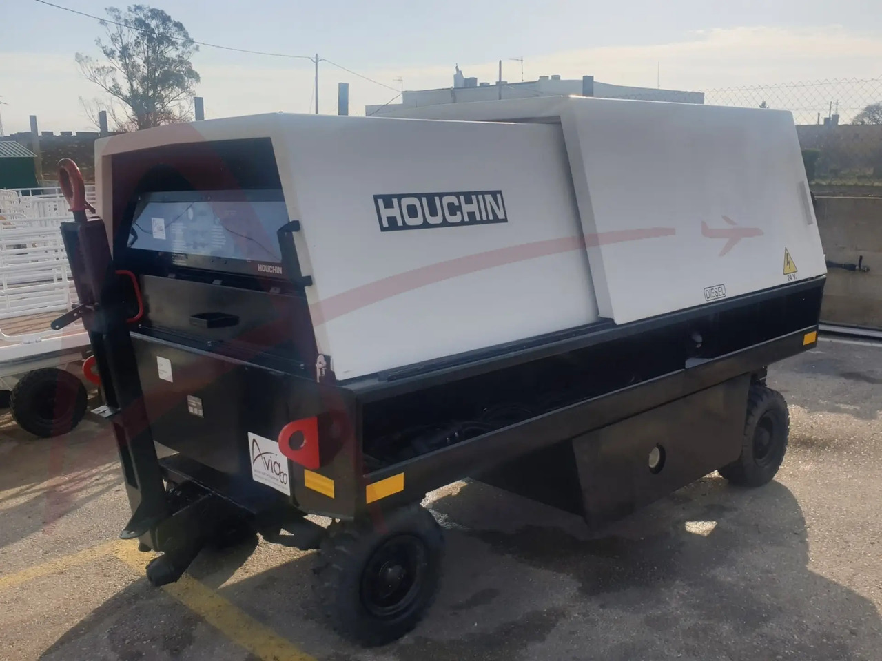 HOUCHIN D690 SV - Zemeljski agregat GPU: slika 4 HOUCHIN D690 SV - Zemeljski agregat GPU: slika 4