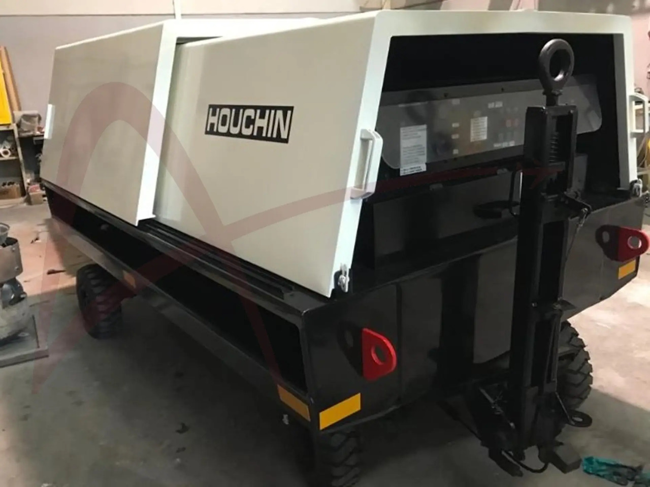 HOUCHIN D690DV - Zemeljski agregat GPU: slika 1 HOUCHIN D690DV - Zemeljski agregat GPU: slika 1