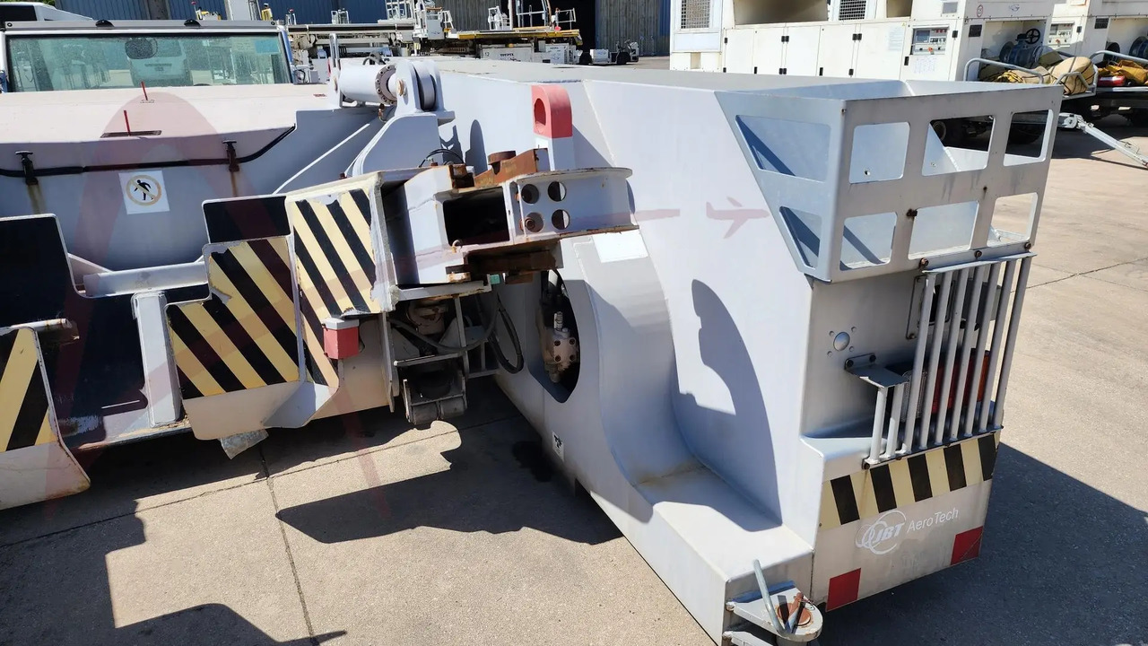JBT AEROTECH EXPEDITER 400 - Vozilo za vleko letal: slika 4 JBT AEROTECH EXPEDITER 400 - Vozilo za vleko letal: slika 4