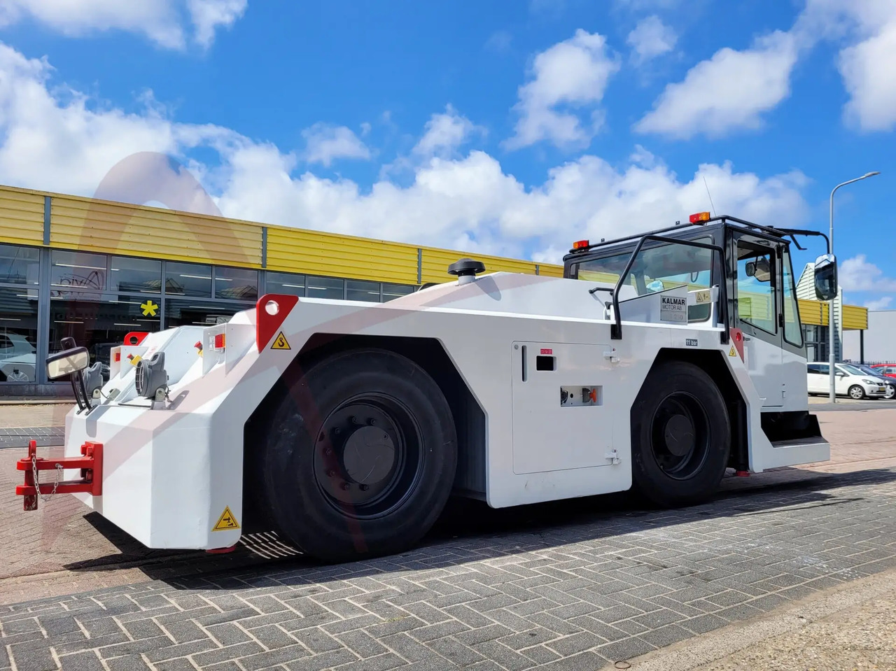 KALMAR MOTOR AB FB 250 - Vozilo za vleko letal: slika 2 KALMAR MOTOR AB FB 250 - Vozilo za vleko letal: slika 2