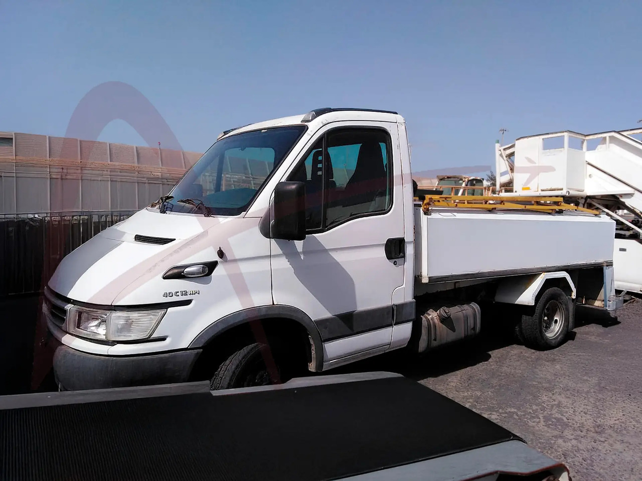 IVECO 40C12 - Letališka oprema: slika 1 IVECO 40C12 - Letališka oprema: slika 1