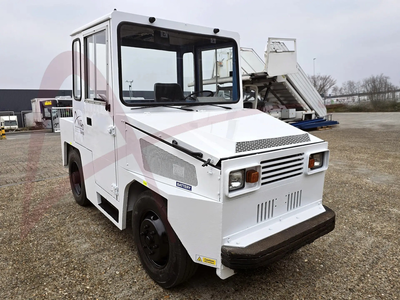 ROFAN ZD80 - Traktor za prevoz prtljage: slika 1 ROFAN ZD80 - Traktor za prevoz prtljage: slika 1