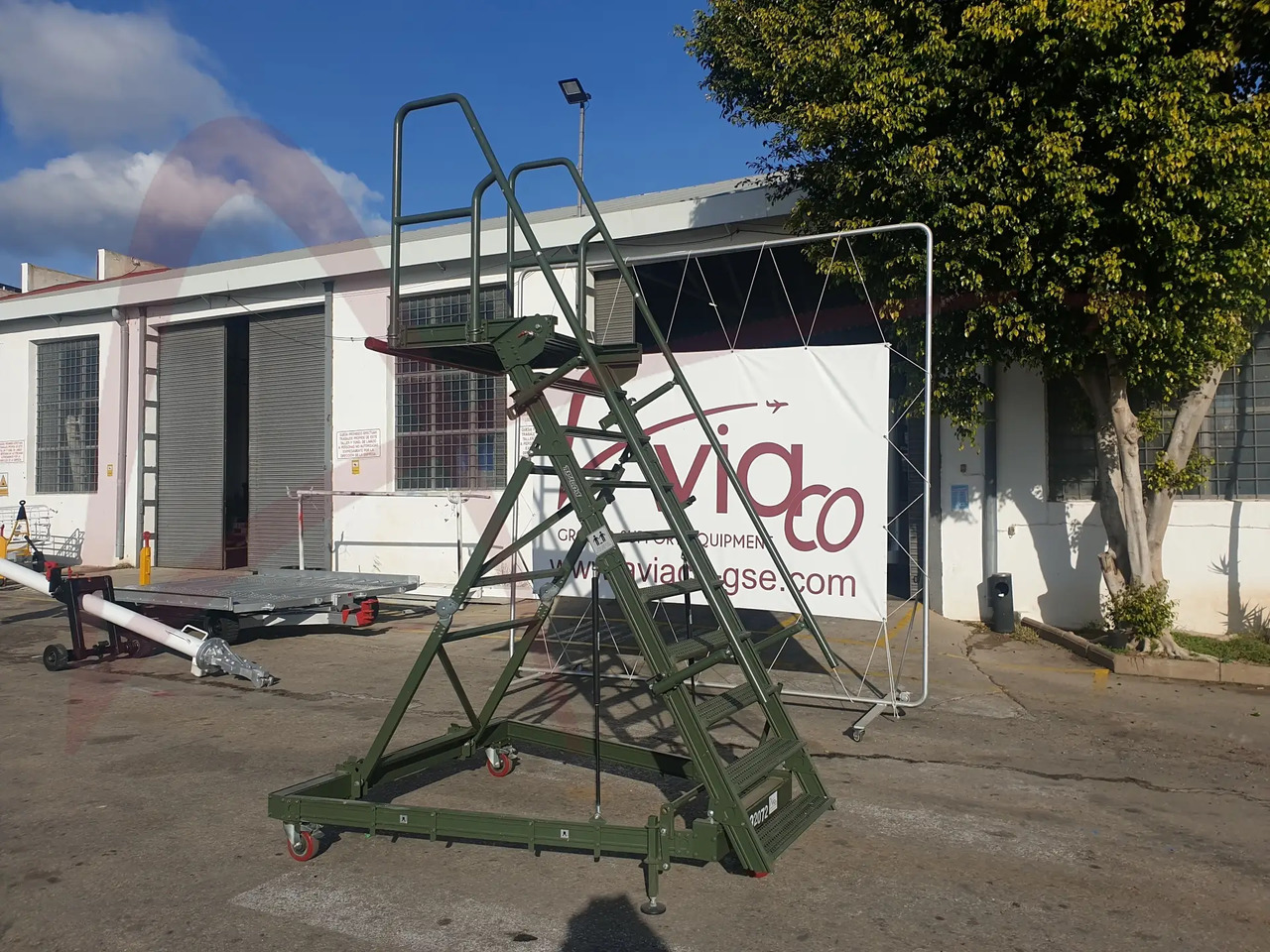 TEST-FUCHS CLT-1 - Potniške stopnice: slika 3 TEST-FUCHS CLT-1 - Potniške stopnice: slika 3