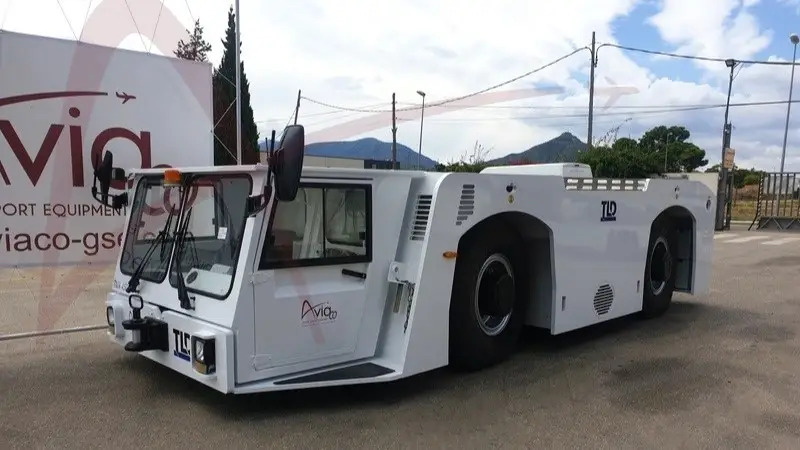 TLD TMX-450 - Vozilo za vleko letal: slika 2 TLD TMX-450 - Vozilo za vleko letal: slika 2