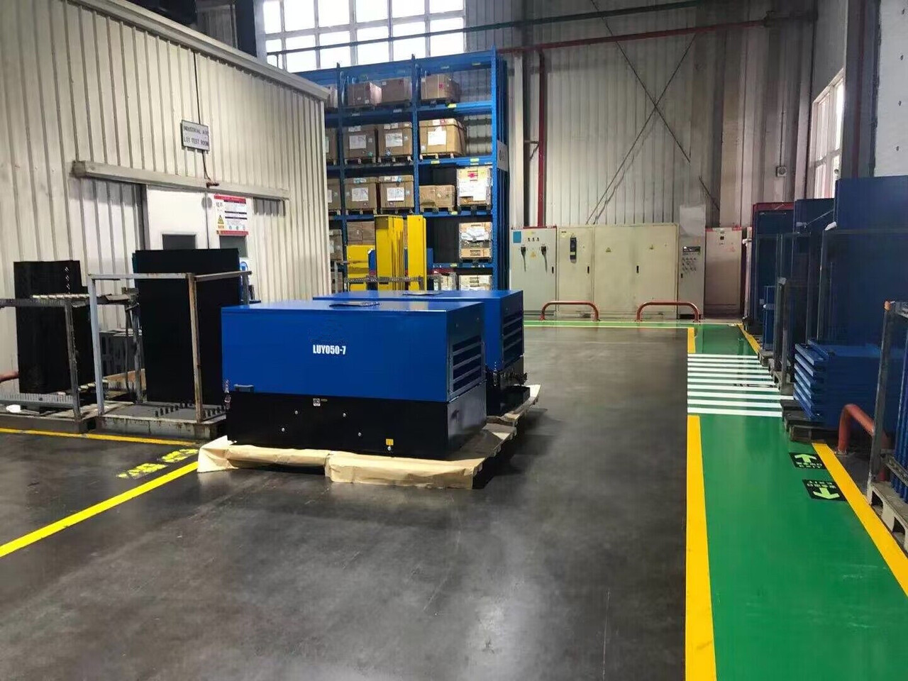 Liutech 050-7 177CFM 7 Bar Portable Screw Diesel - Zračni kompresor: slika 4 Liutech 050-7 177CFM 7 Bar Portable Screw Diesel - Zračni kompresor: slika 4