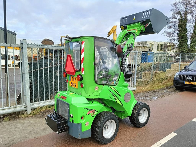 Avant M420 MSDNT mini shovel loader lader 980 kg CE - Kompaktni nakladalnik na gosenicah: slika 2 Avant M420 MSDNT mini shovel loader lader 980 kg CE - Kompaktni nakladalnik na gosenicah: slika 2