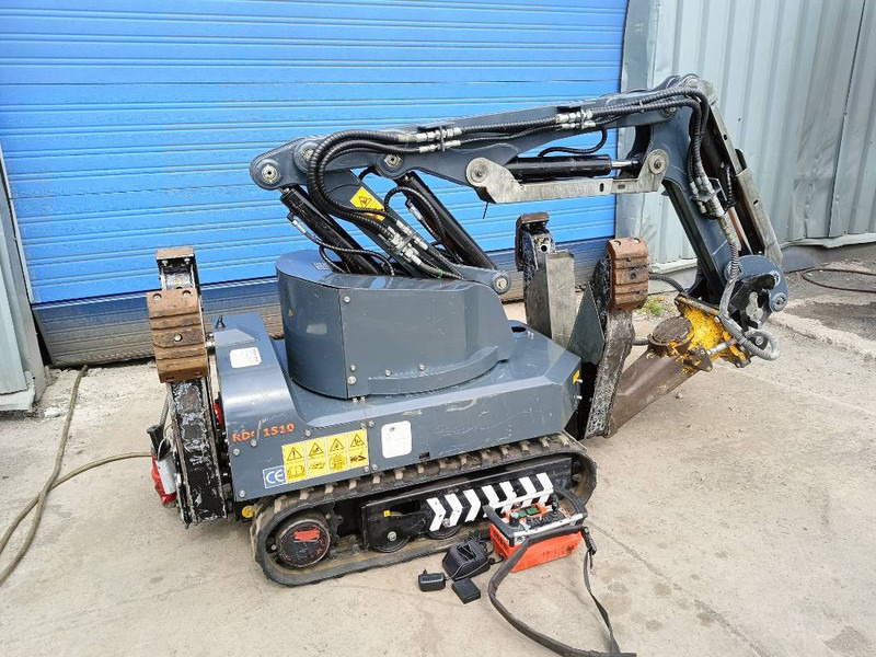 Brokk euroimplementos RDC1510 180 husqvarna robot remote - Bager goseničar: slika 1 Brokk euroimplementos RDC1510 180 husqvarna robot remote - Bager goseničar: slika 1