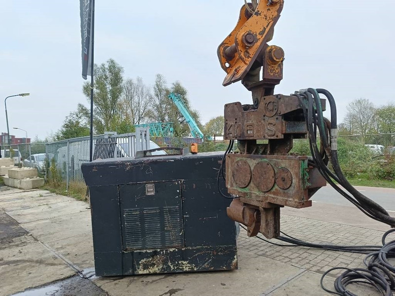 ICE 418s 70 pile driver powerpack hydraulische hei - Pilotno hidravlično kladivo: slika 2 ICE 418s 70 pile driver powerpack hydraulische hei - Pilotno hidravlično kladivo: slika 2