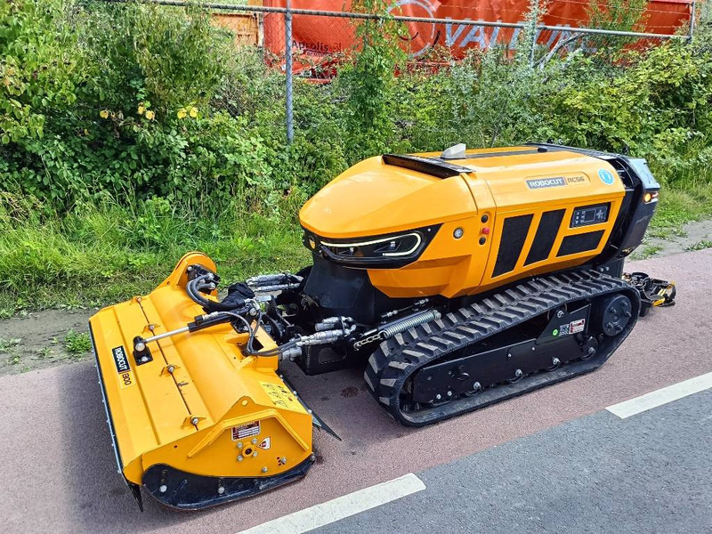 McConnel Robocut RC56 robot remote maaier mower 1200kg - Kosilnica: slika 1 McConnel Robocut RC56 robot remote maaier mower 1200kg - Kosilnica: slika 1