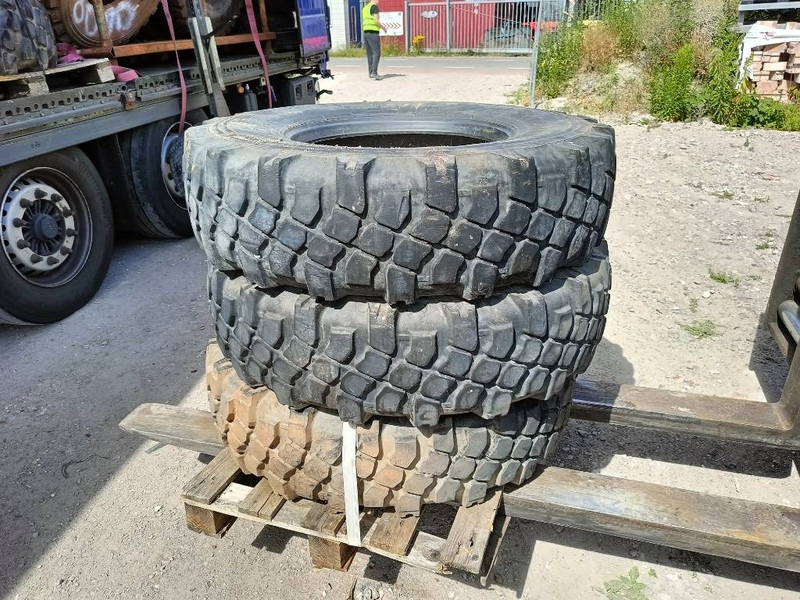 Michelin continental band 13R22.5 , 315/80R22.5 , 13R22,5 l - Gume in platišča za Gradbeni stroj: slika 2 Michelin continental band 13R22.5 , 315/80R22.5 , 13R22,5 l - Gume in platišča za Gradbeni stroj: slika 2
