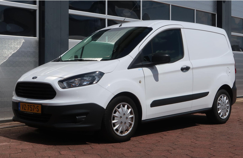 Ford Transit Courier 1.5 TDCI Ambiente Start&Stop AIRCO/ MARGE/ LAGE KM/ NETTE AUTO! - Mali kombi: slika 4 Ford Transit Courier 1.5 TDCI Ambiente Start&Stop AIRCO/ MARGE/ LAGE KM/ NETTE AUTO! - Mali kombi: slika 4