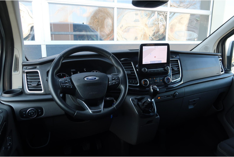 Ford Transit Custom 300 2.0 TDCI L1H1 Limited DC AUT/ LED/ CAMERA/ 2X DEUR/ CRUISE/ AIRCO/ TREKHAAK - Mali kombi, Dostavno vozilo z dvojno kabino: slika 2 Ford Transit Custom 300 2.0 TDCI L1H1 Limited DC AUT/ LED/ CAMERA/ 2X DEUR/ CRUISE/ AIRCO/ TREKHAAK - Mali kombi, Dostavno vozilo z dvojno kabino: slika 2
